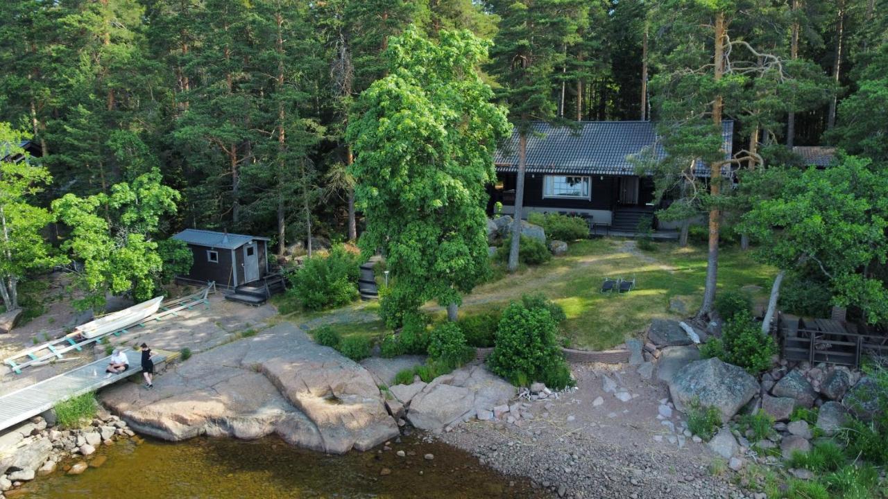 Villa Skitunaes Pyhtaa エクステリア 写真