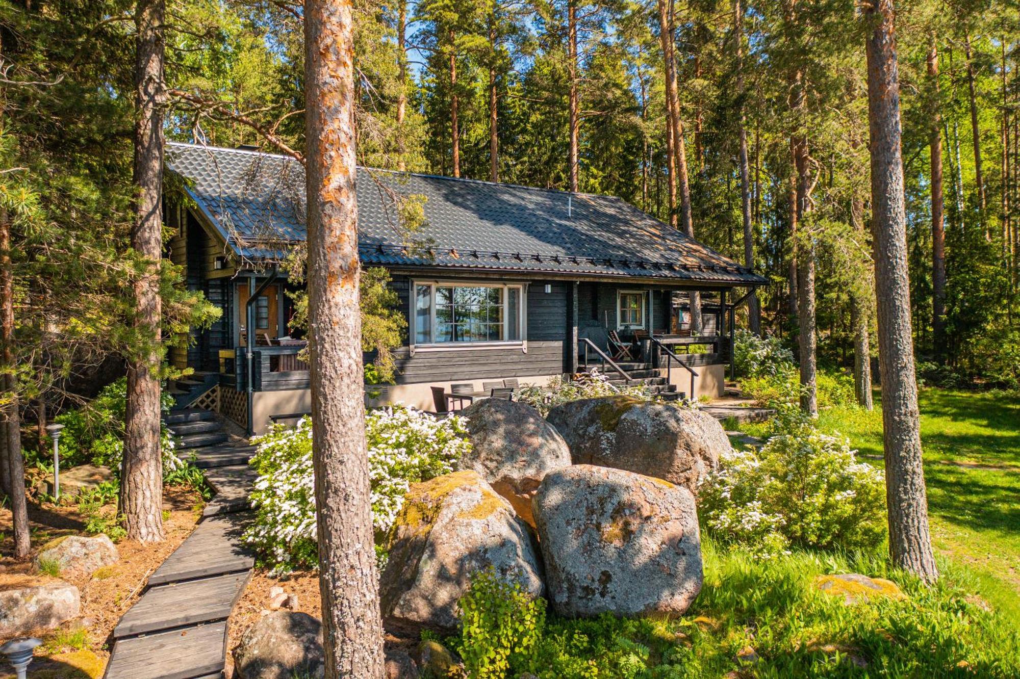 Villa Skitunaes Pyhtaa エクステリア 写真