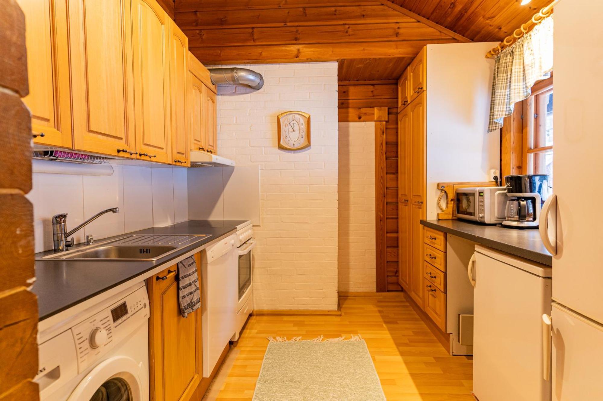 Villa Skitunaes Pyhtaa エクステリア 写真