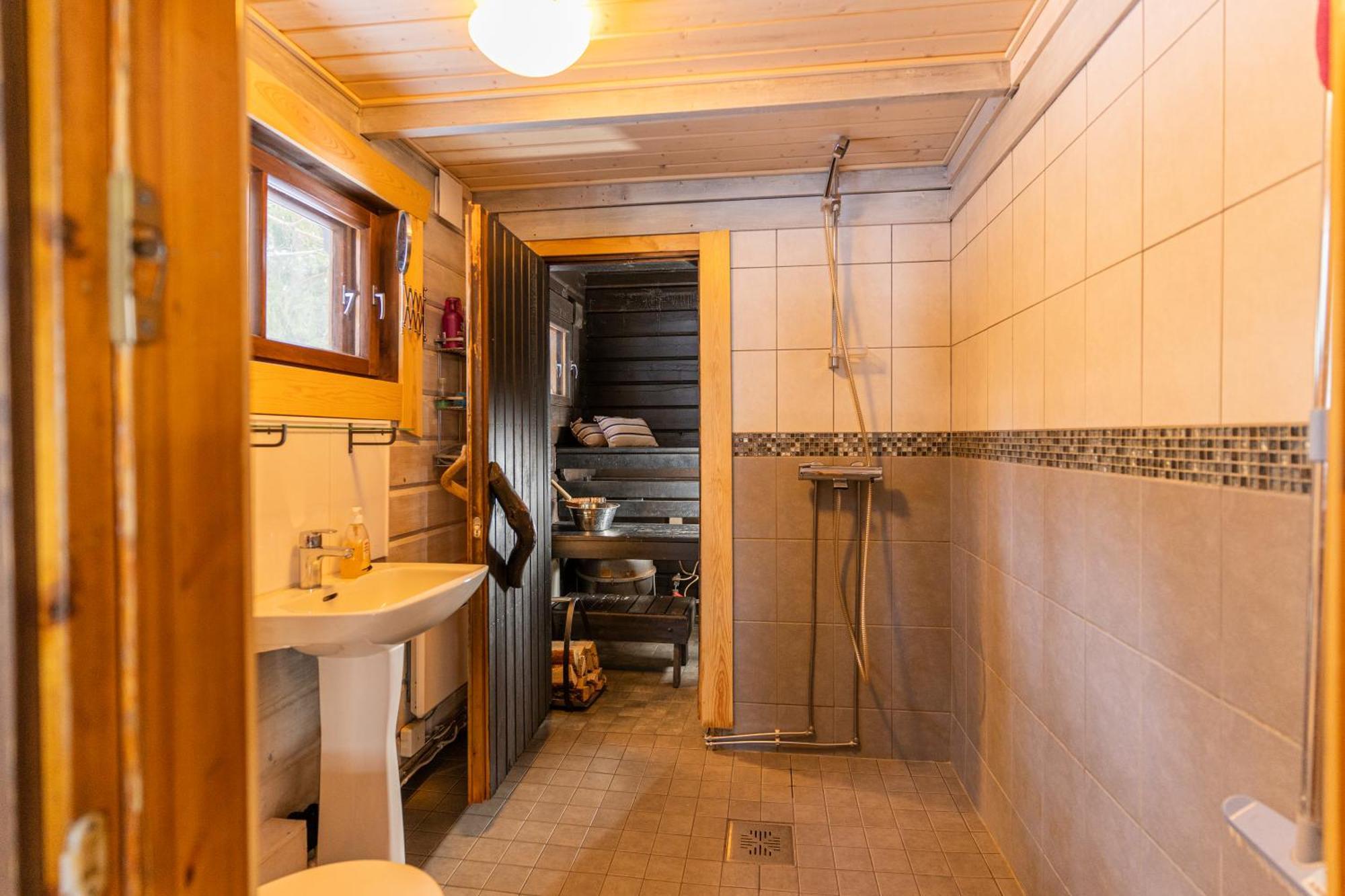 Villa Skitunaes Pyhtaa エクステリア 写真
